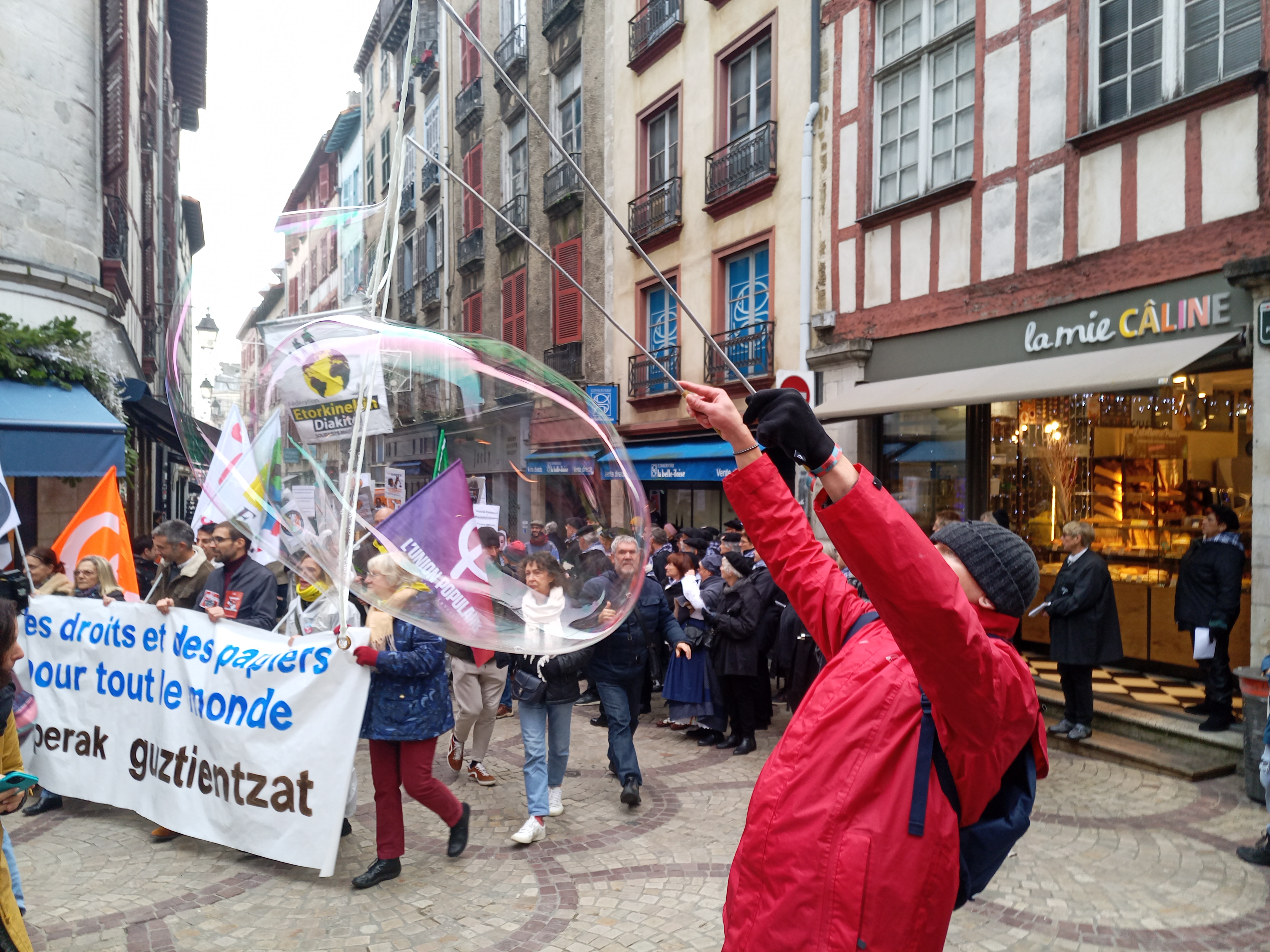 Journée internationale des migrants Bayonne décembre 2022