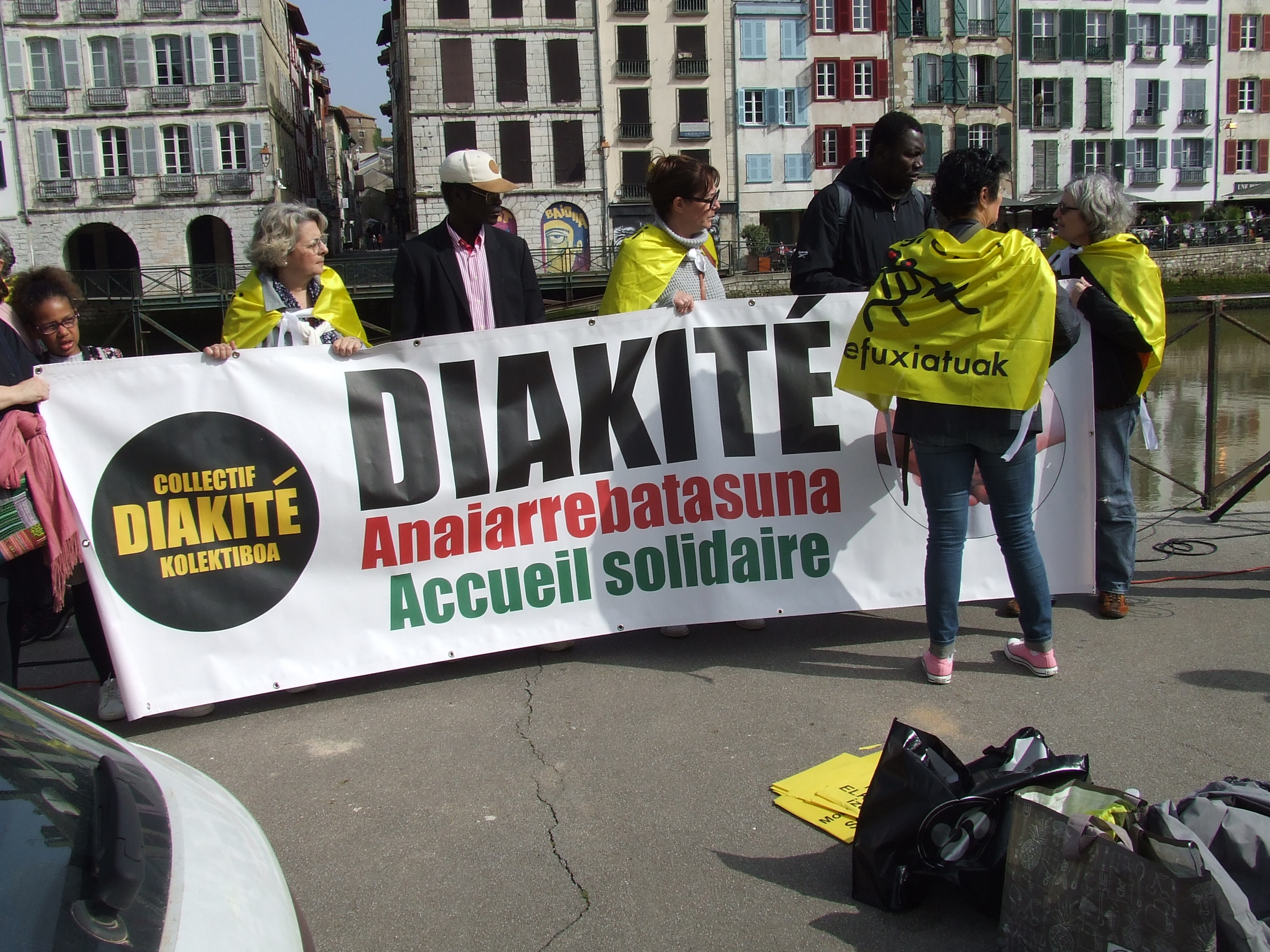 Chaîne humaine Bayonne mars 2022