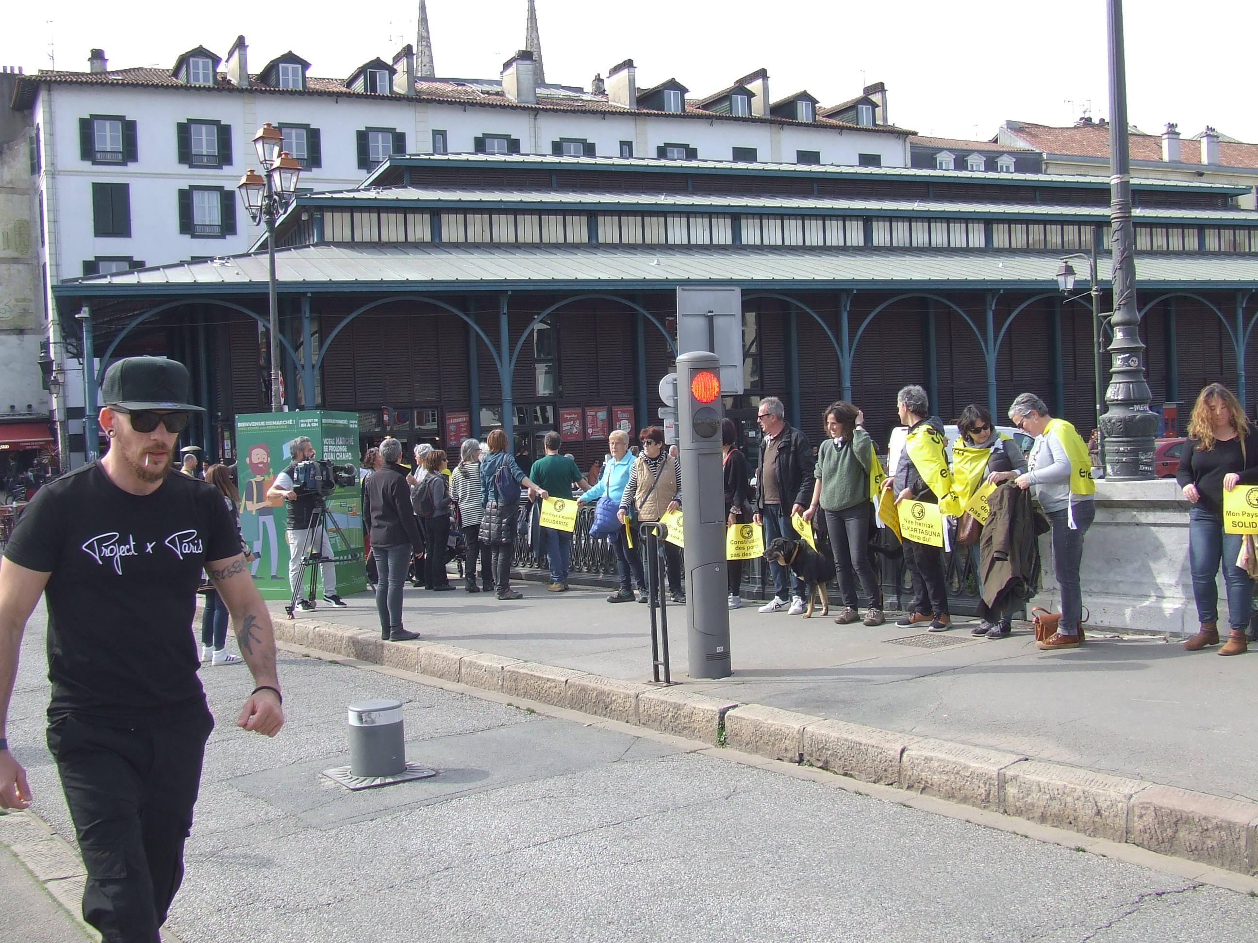 Chaîne humaine Bayonne mars 2022