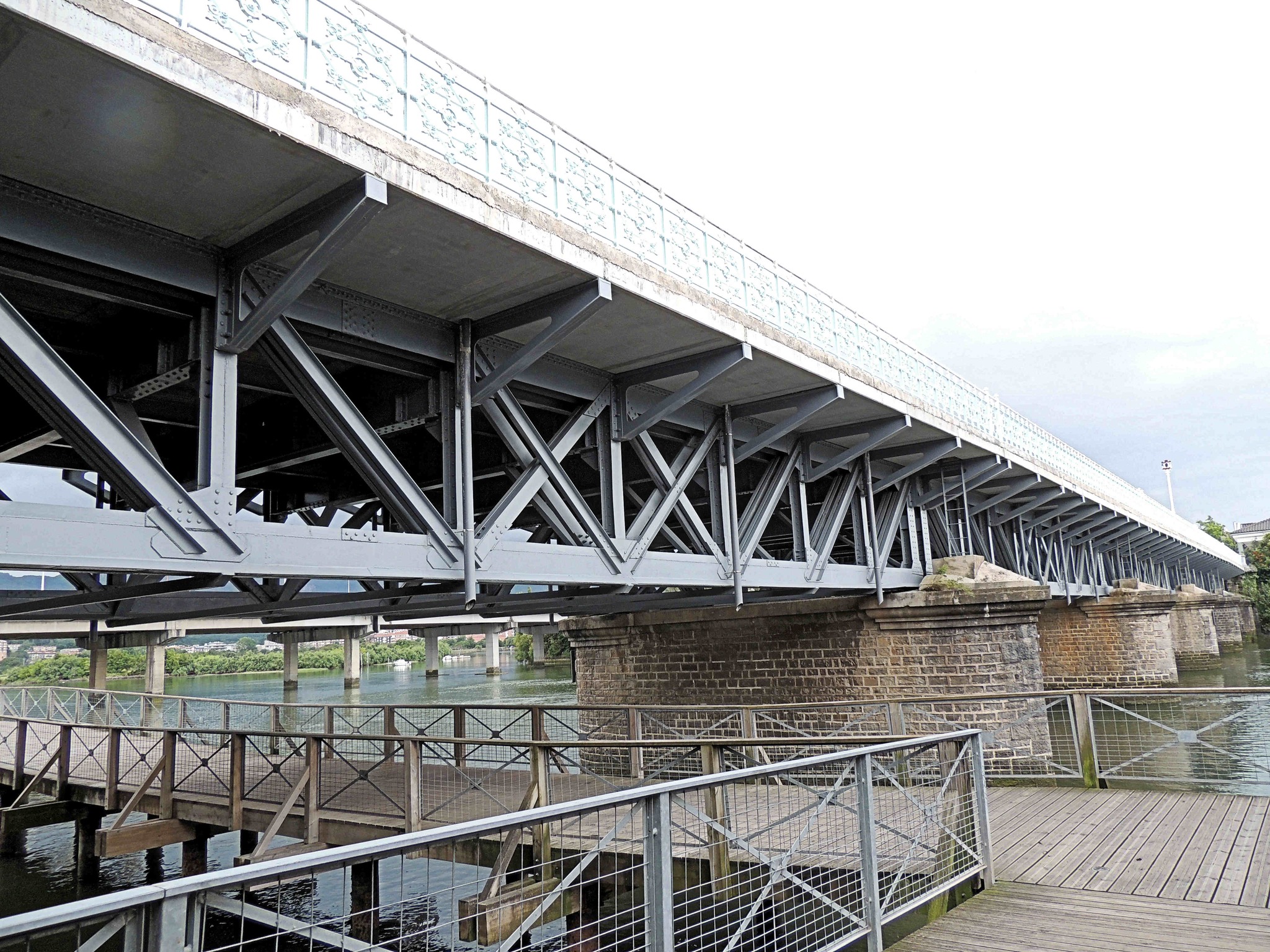  rassemblement de protestation suite à la fermeture du pont Hendaye juillet 2023